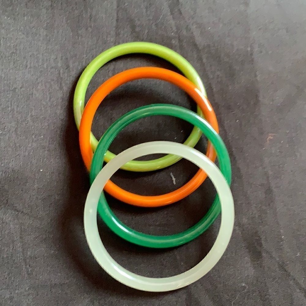 New Boutique glass bangle bracelets